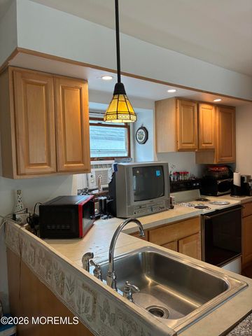 401 W West Columbus Place, Long Branch, NJ 07740