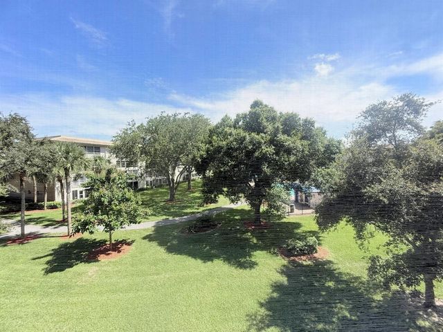 2301 Lucaya Lane D3, Coconut Creek, FL 33066