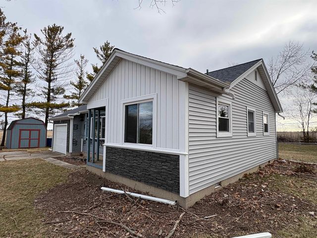 2688 N Portsmouth Road, Saginaw, MI 48601