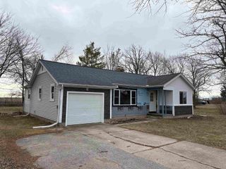 2688 N Portsmouth Road, Saginaw, MI 48601