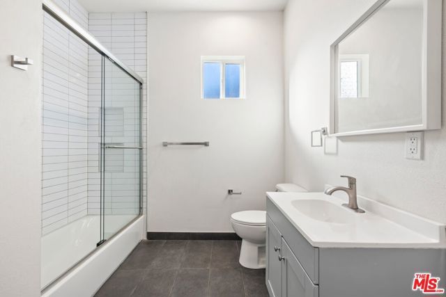 1038 E 53rd Street, Los Angeles, CA 90011