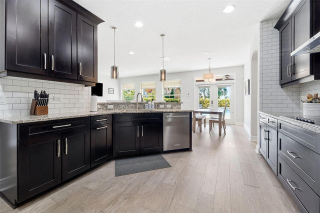 302 COCO PLUM COURT, Oldsmar, FL 34677