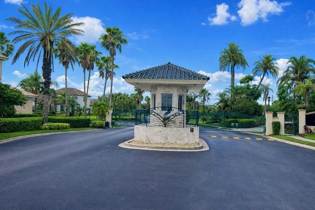 302 COCO PLUM COURT, Oldsmar, FL 34677