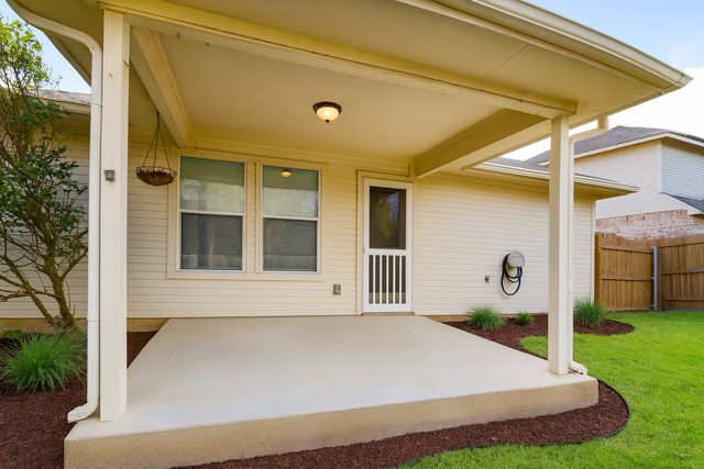 421 Kennedy Drive, Crowley, TX 76036