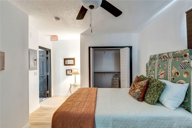 1429 19th Place 4, Vero Beach, FL 32960