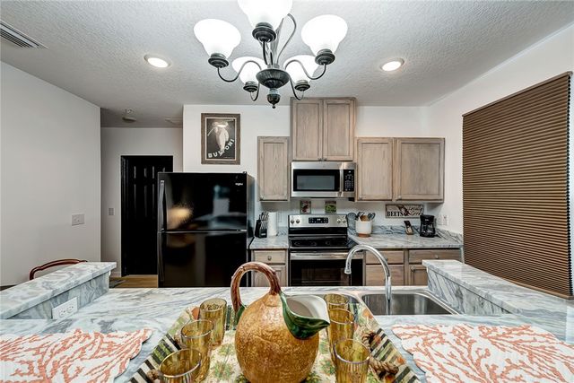 1429 19th Place 4, Vero Beach, FL 32960