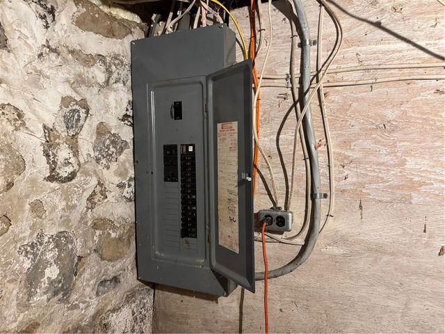 548 White Springs Road, Geneva Town, NY 14456