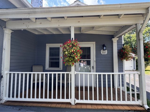 548 White Springs Road, Geneva Town, NY 14456