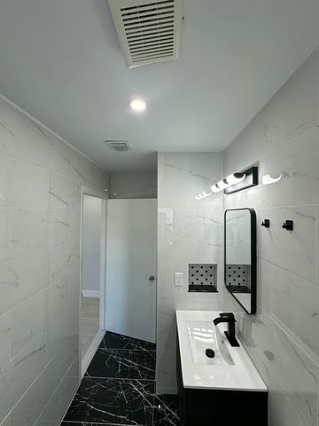 122 SW 12th Avenue, Delray Beach, FL 33444