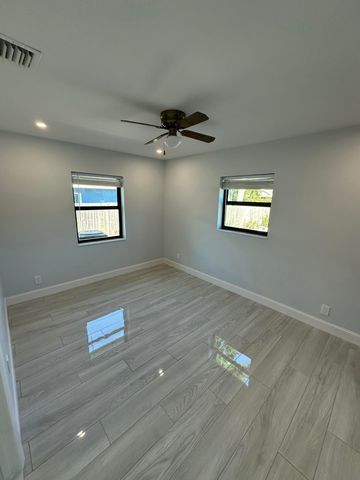 122 SW 12th Avenue, Delray Beach, FL 33444