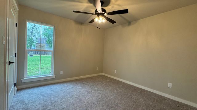 309 Wheelock Street, Franklin, TX 77836