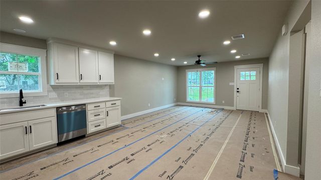 309 Wheelock Street, Franklin, TX 77836