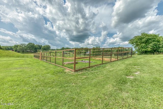 2908 Carroll Creek Road, Johnson City, TN 37615