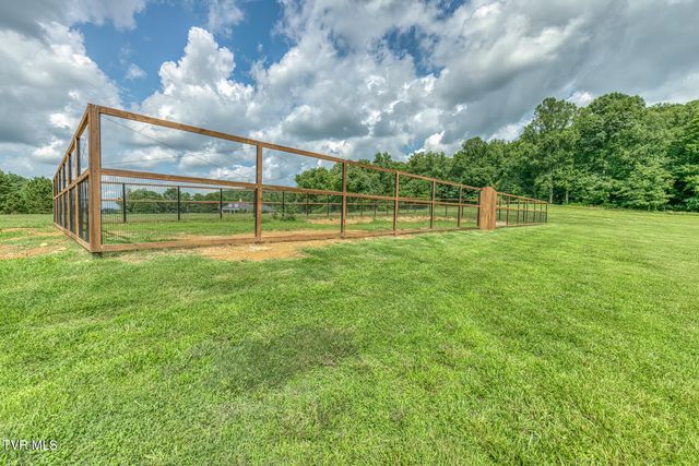 2908 Carroll Creek Road, Johnson City, TN 37615