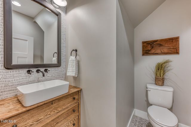 2908 Carroll Creek Road, Johnson City, TN 37615