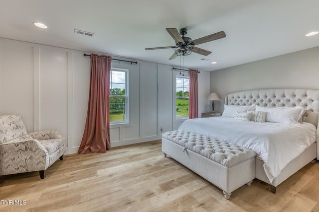 2908 Carroll Creek Road, Johnson City, TN 37615