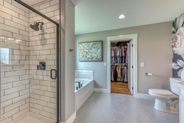 2908 Carroll Creek Road, Johnson City, TN 37615