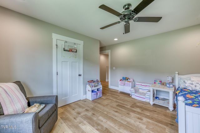 2908 Carroll Creek Road, Johnson City, TN 37615