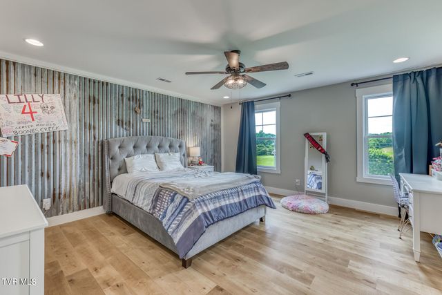 2908 Carroll Creek Road, Johnson City, TN 37615