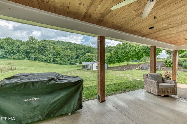 2908 Carroll Creek Road, Johnson City, TN 37615