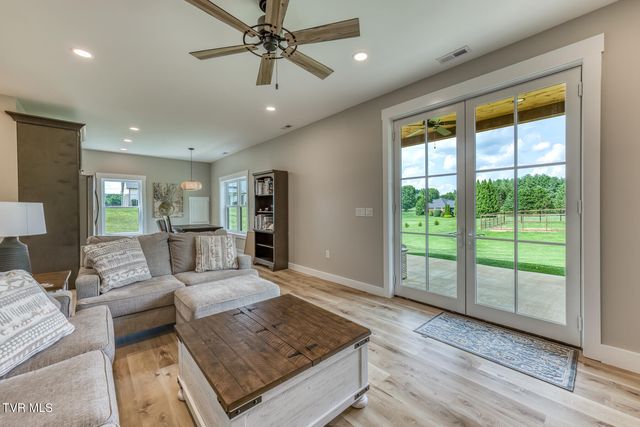 2908 Carroll Creek Road, Johnson City, TN 37615