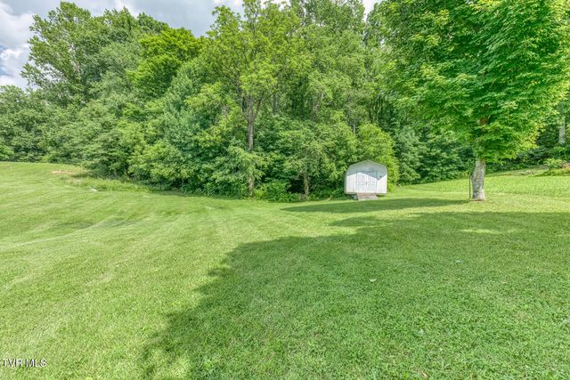 2908 Carroll Creek Road, Johnson City, TN 37615