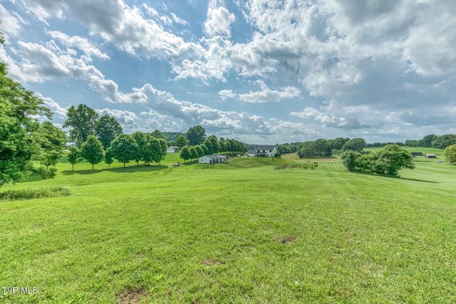 2908 Carroll Creek Road, Johnson City, TN 37615