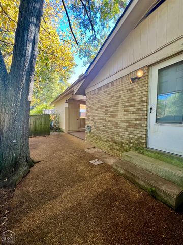 1016 Rosemond, Jonesboro, AR 72401