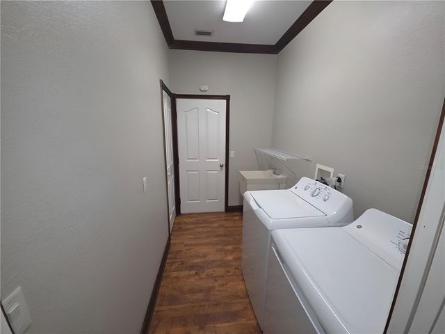 3564 LASLO AVENUE, North Port, FL 34287