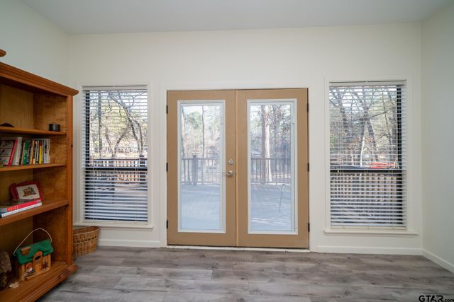 132 Pine Glen Lane, Holly Lake Ranch, TX 75765