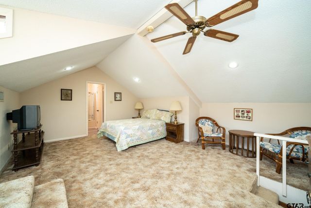 132 Pine Glen Lane, Holly Lake Ranch, TX 75765