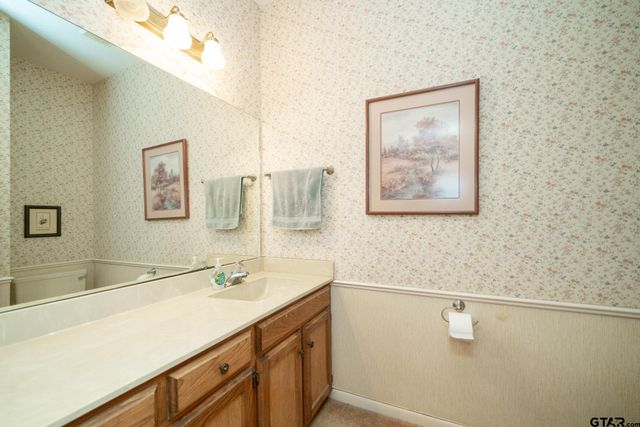 132 Pine Glen Lane, Holly Lake Ranch, TX 75765