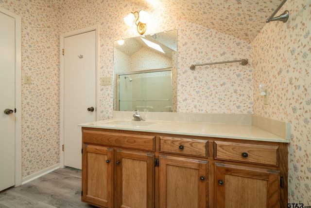 132 Pine Glen Lane, Holly Lake Ranch, TX 75765