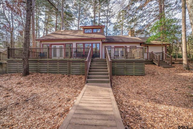 132 Pine Glen Lane, Holly Lake Ranch, TX 75765