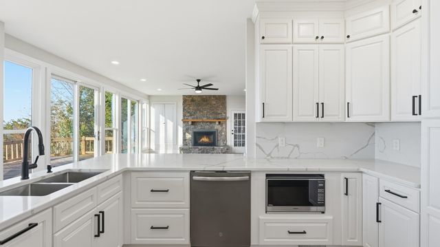 141 Brow Lake Road, Lookout Mountain, GA 30750