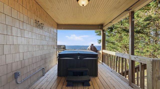 141 Brow Lake Road, Lookout Mountain, GA 30750