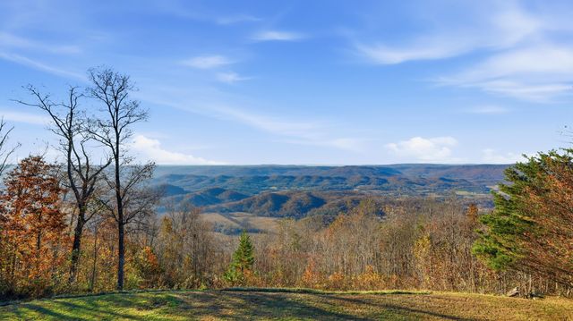 141 Brow Lake Road, Lookout Mountain, GA 30750