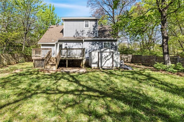 2826 Old Wire Road, Fayetteville, AR 72703