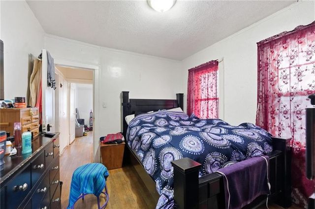 5622 Olive Street, Kansas City, MO 64130