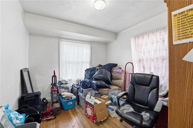 5622 Olive Street, Kansas City, MO 64130