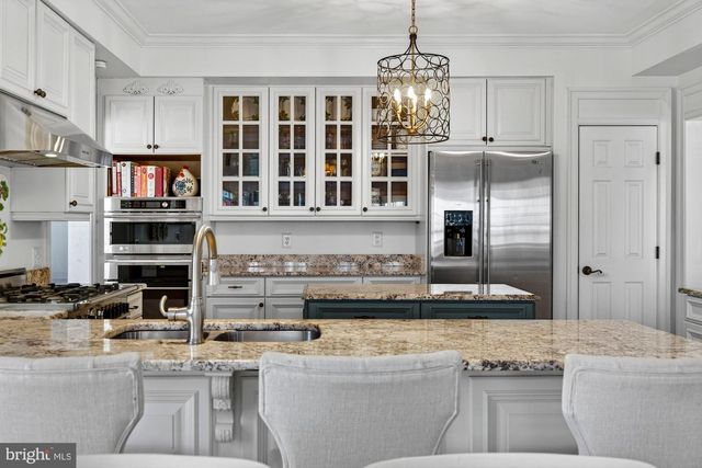 11732 SADDLE CRESCENT CIR, Oakton, VA 22124