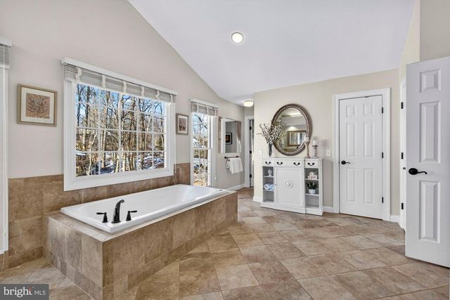 11732 SADDLE CRESCENT CIR, Oakton, VA 22124