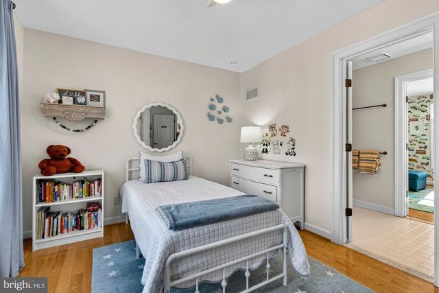 11732 SADDLE CRESCENT CIR, Oakton, VA 22124