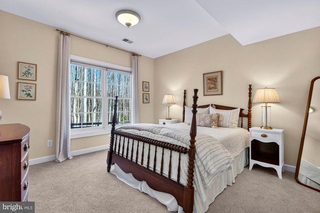 11732 SADDLE CRESCENT CIR, Oakton, VA 22124