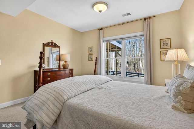 11732 SADDLE CRESCENT CIR, Oakton, VA 22124