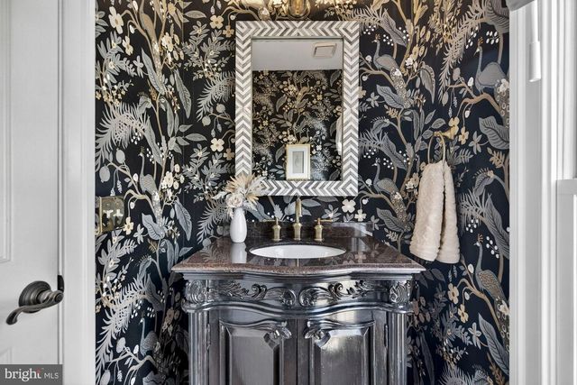 11732 SADDLE CRESCENT CIR, Oakton, VA 22124