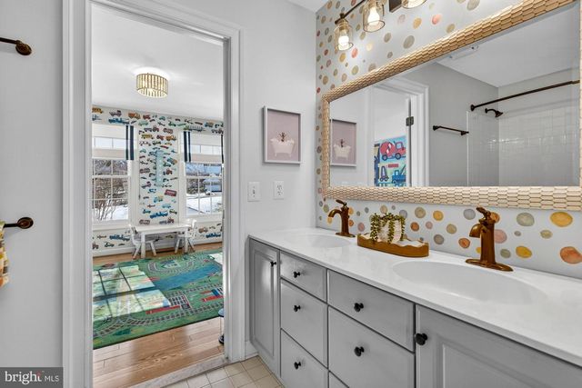 11732 SADDLE CRESCENT CIR, Oakton, VA 22124