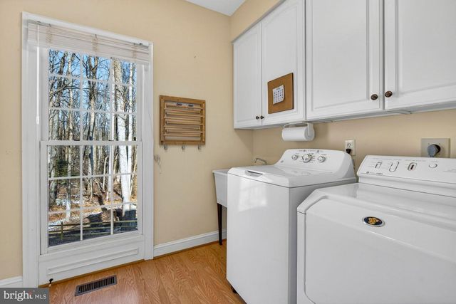 11732 SADDLE CRESCENT CIR, Oakton, VA 22124