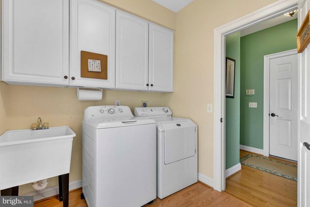 11732 SADDLE CRESCENT CIR, Oakton, VA 22124