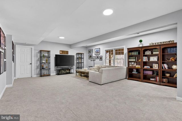 11732 SADDLE CRESCENT CIR, Oakton, VA 22124